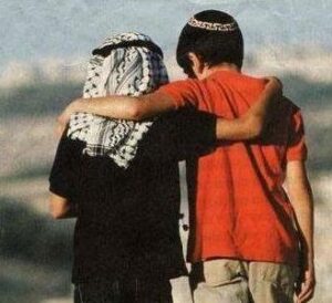 israelepalestinaabbraccio
