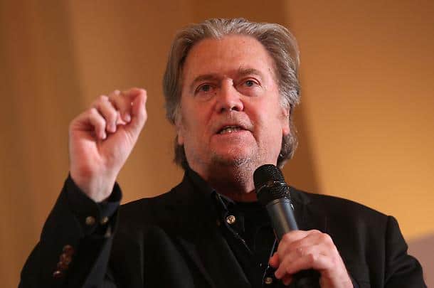 Scopri di più sull'articolo Steve Bannon: “la capitale è il centro del mondo” – cosa significa?